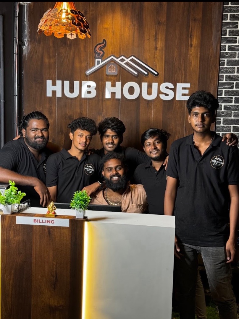 HUB HOUSE · Photo 07