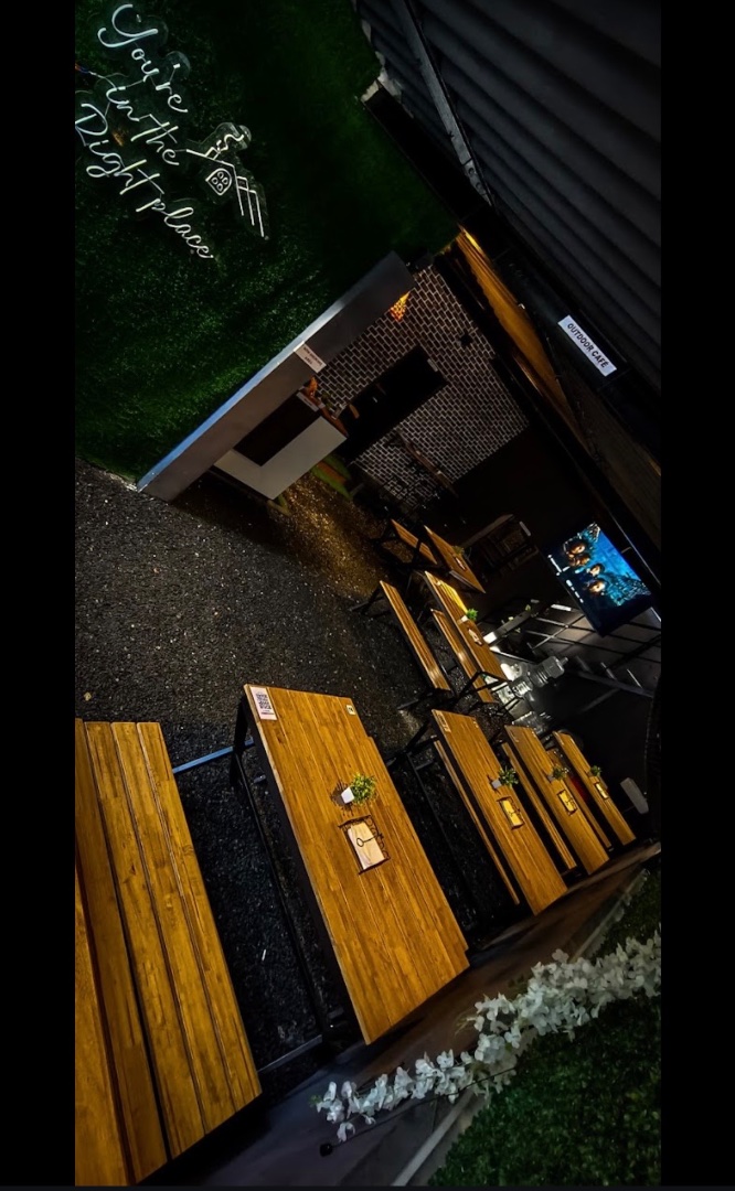 HUB HOUSE · Photo 19